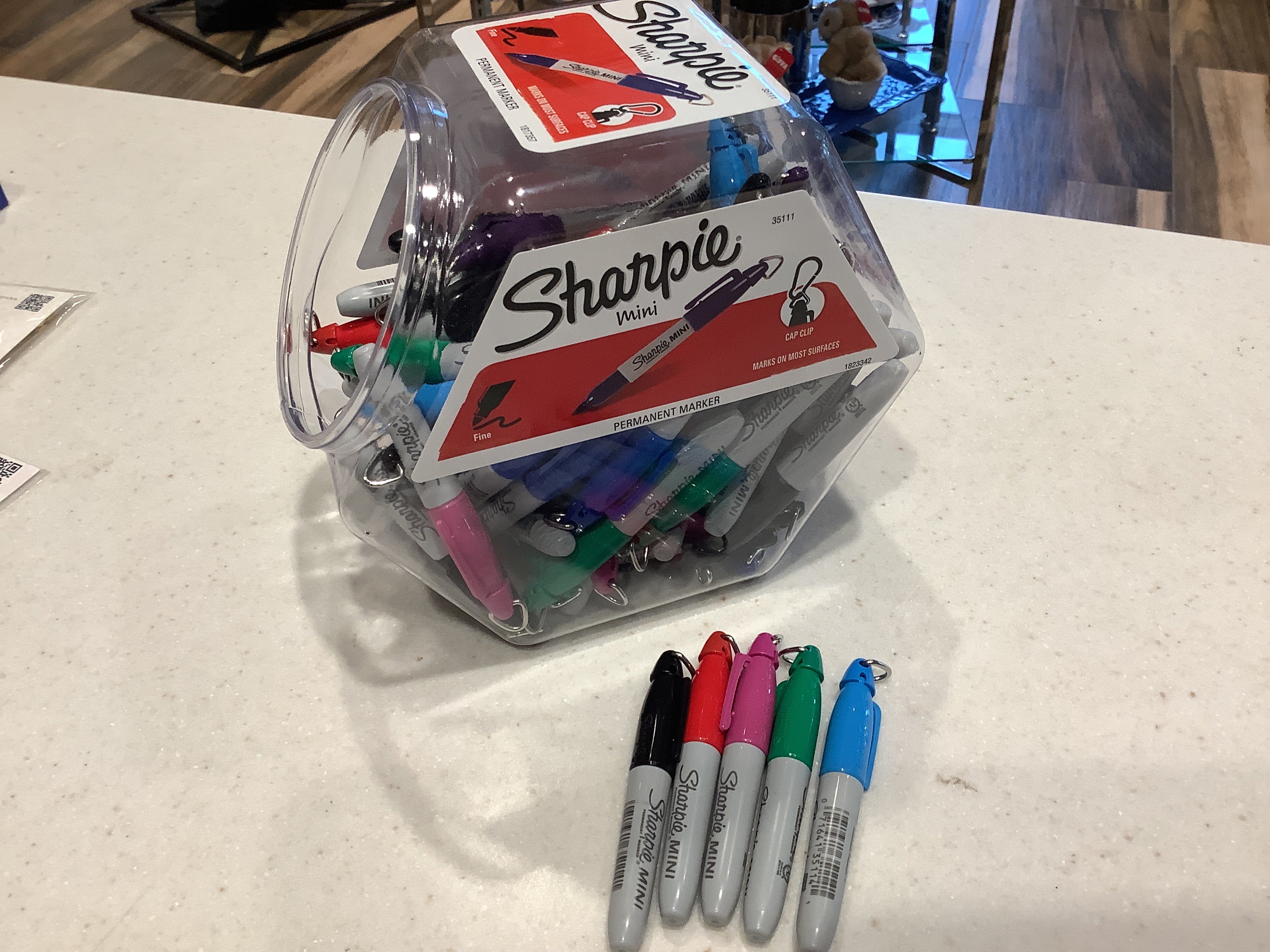 Sharpie Mimi