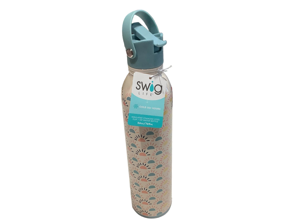 Swig 26 oz Flip and Sip water bottle