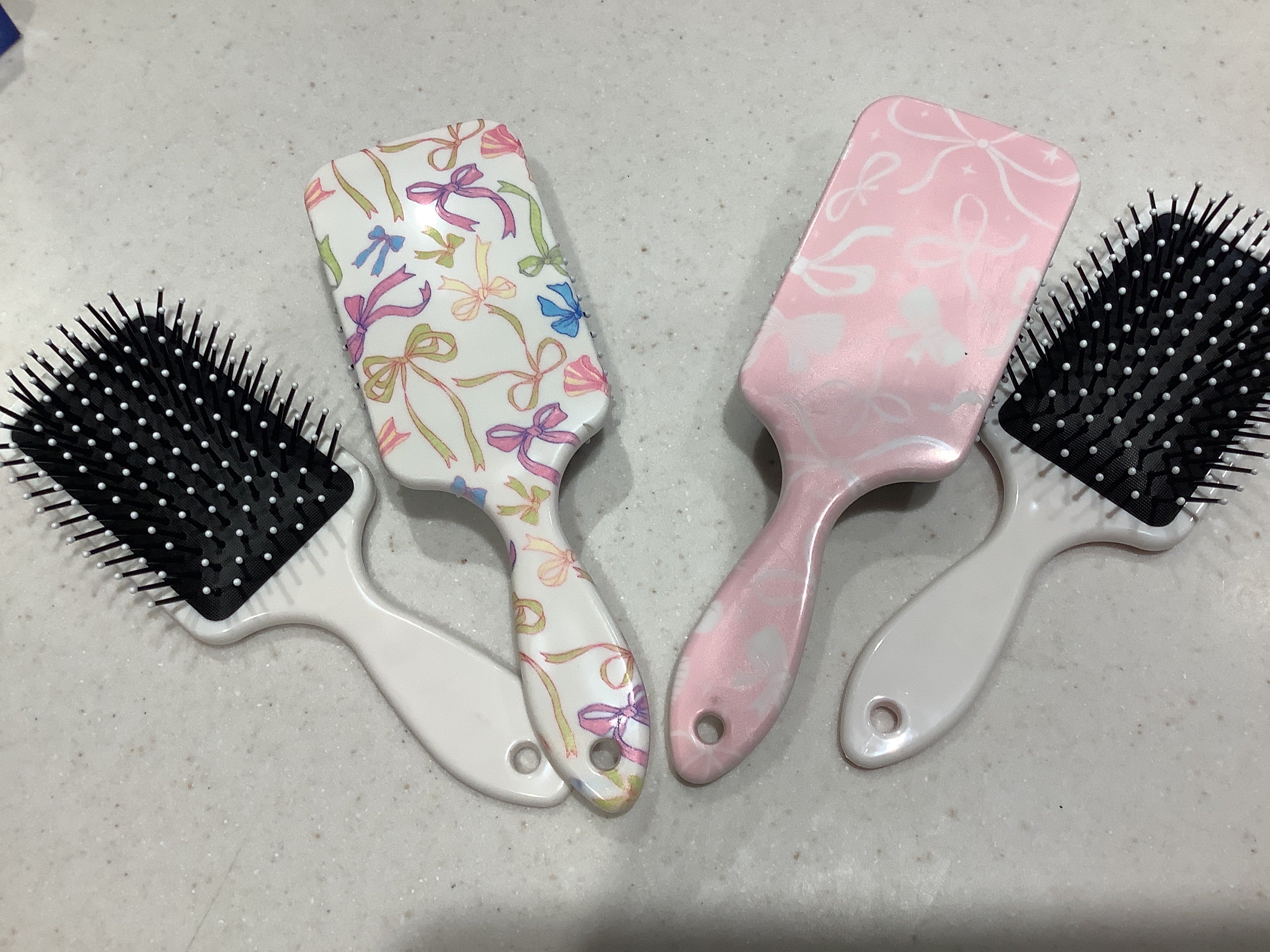 Brush with Bows Air Cushion