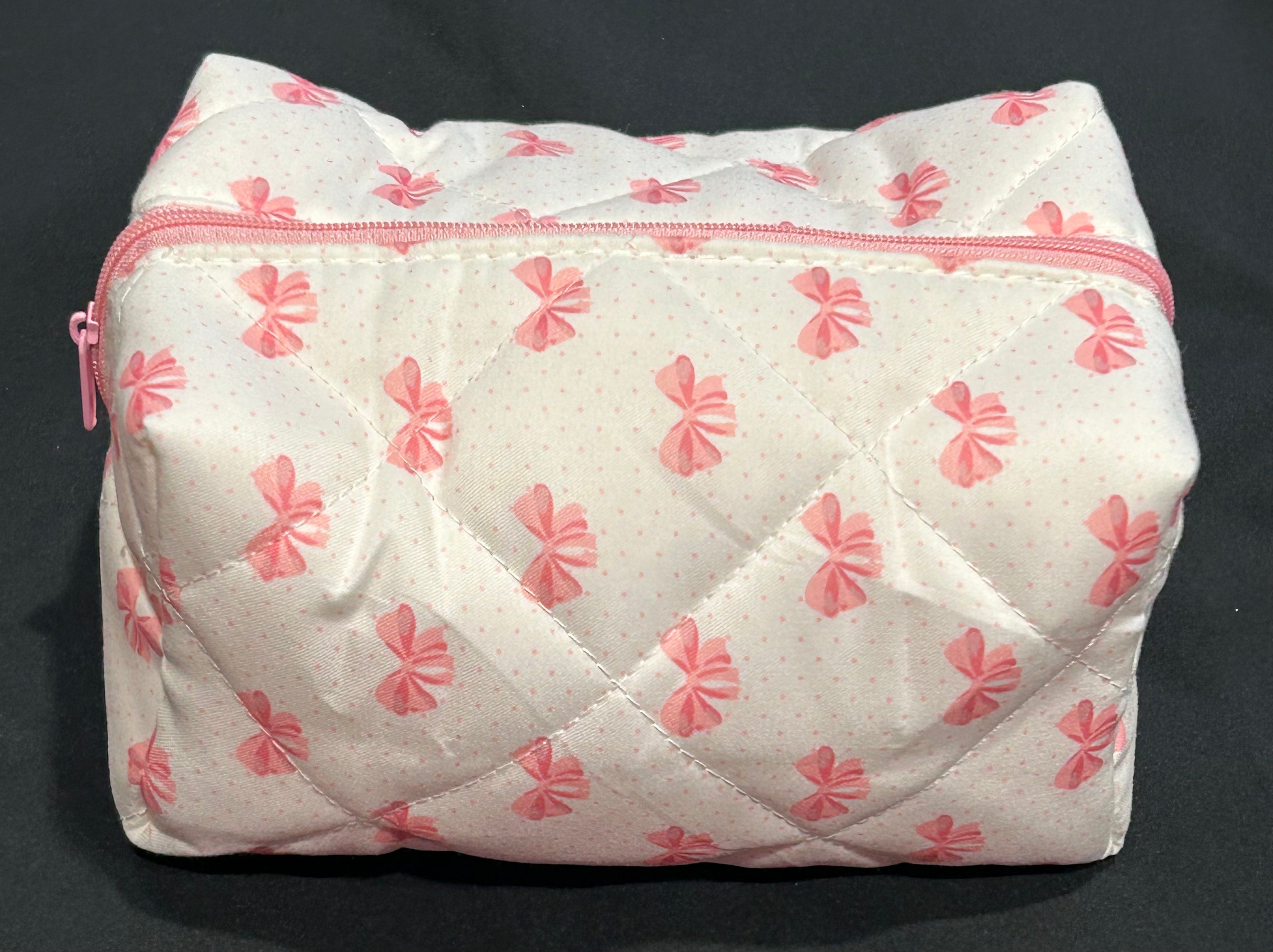 Quilted Bag w Bows