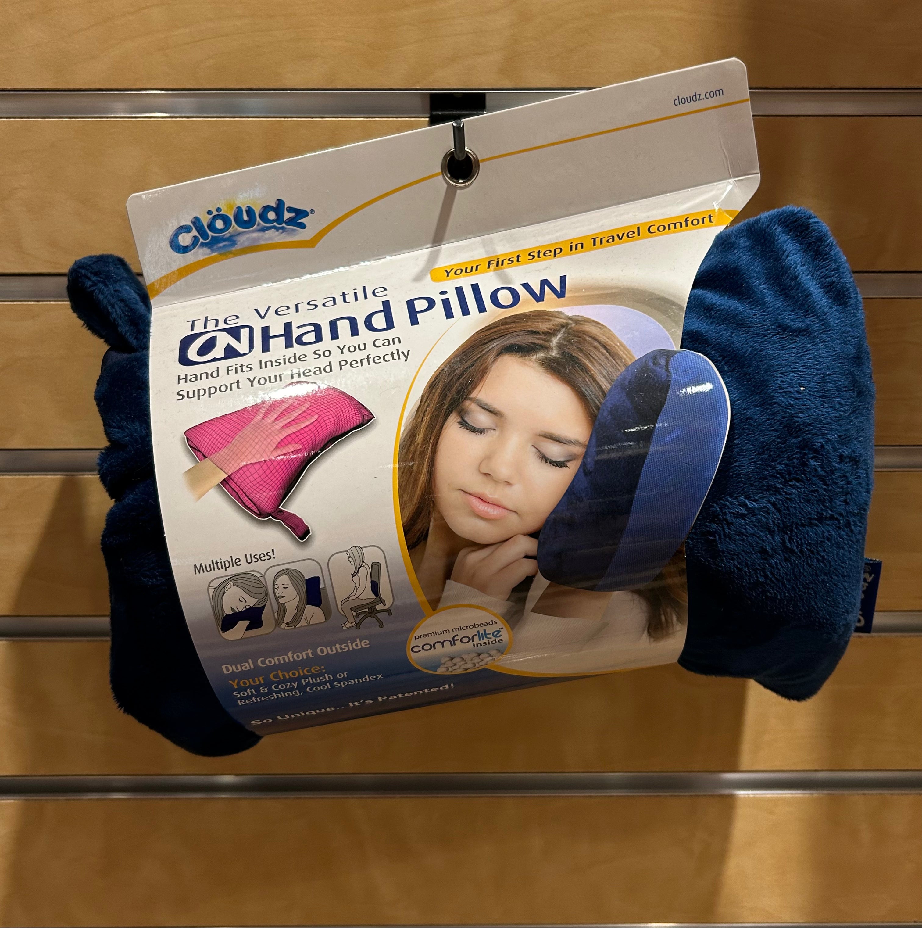 Cloudz Hand Pillow
