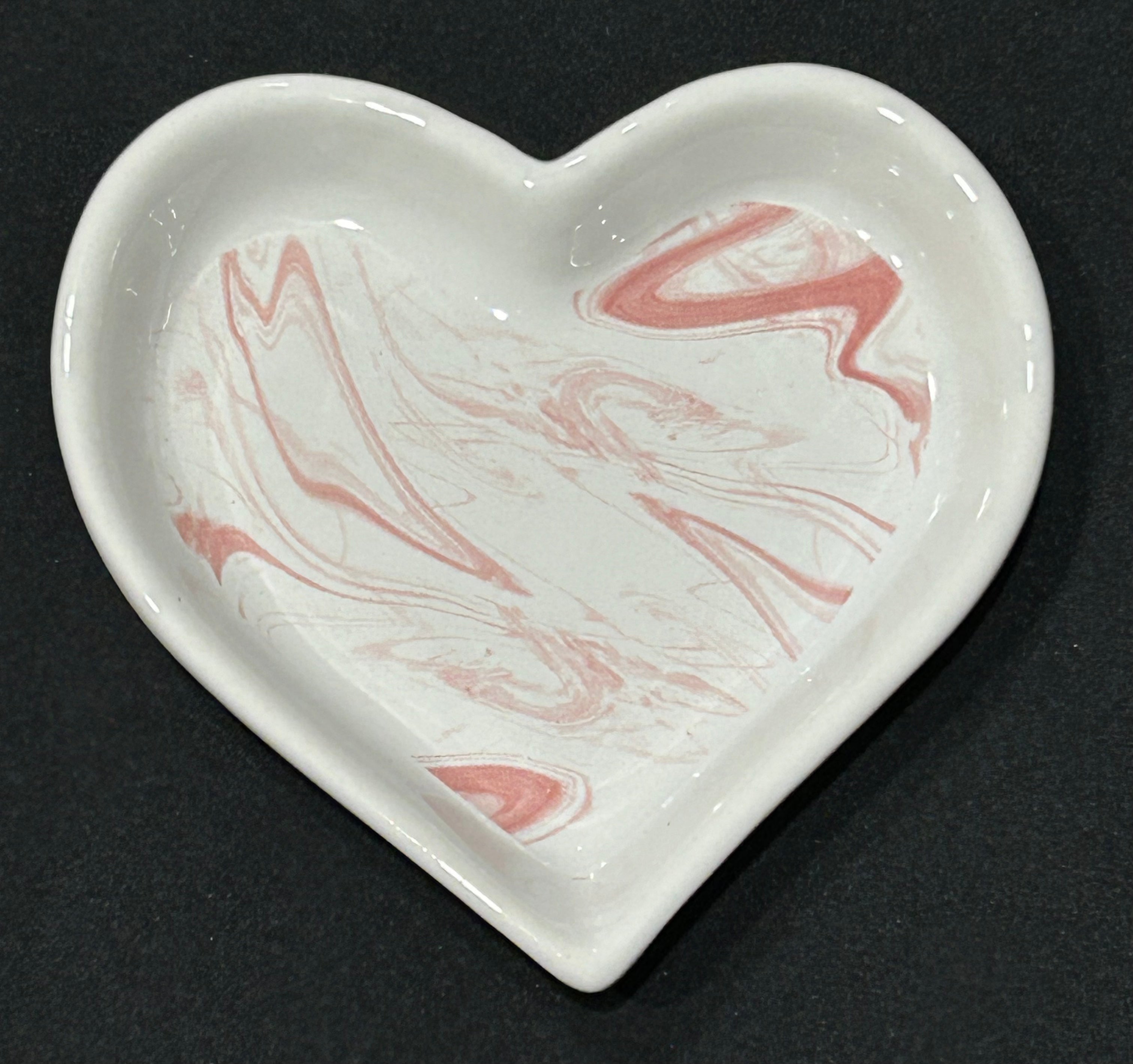 RS Marbled Heart Dish
